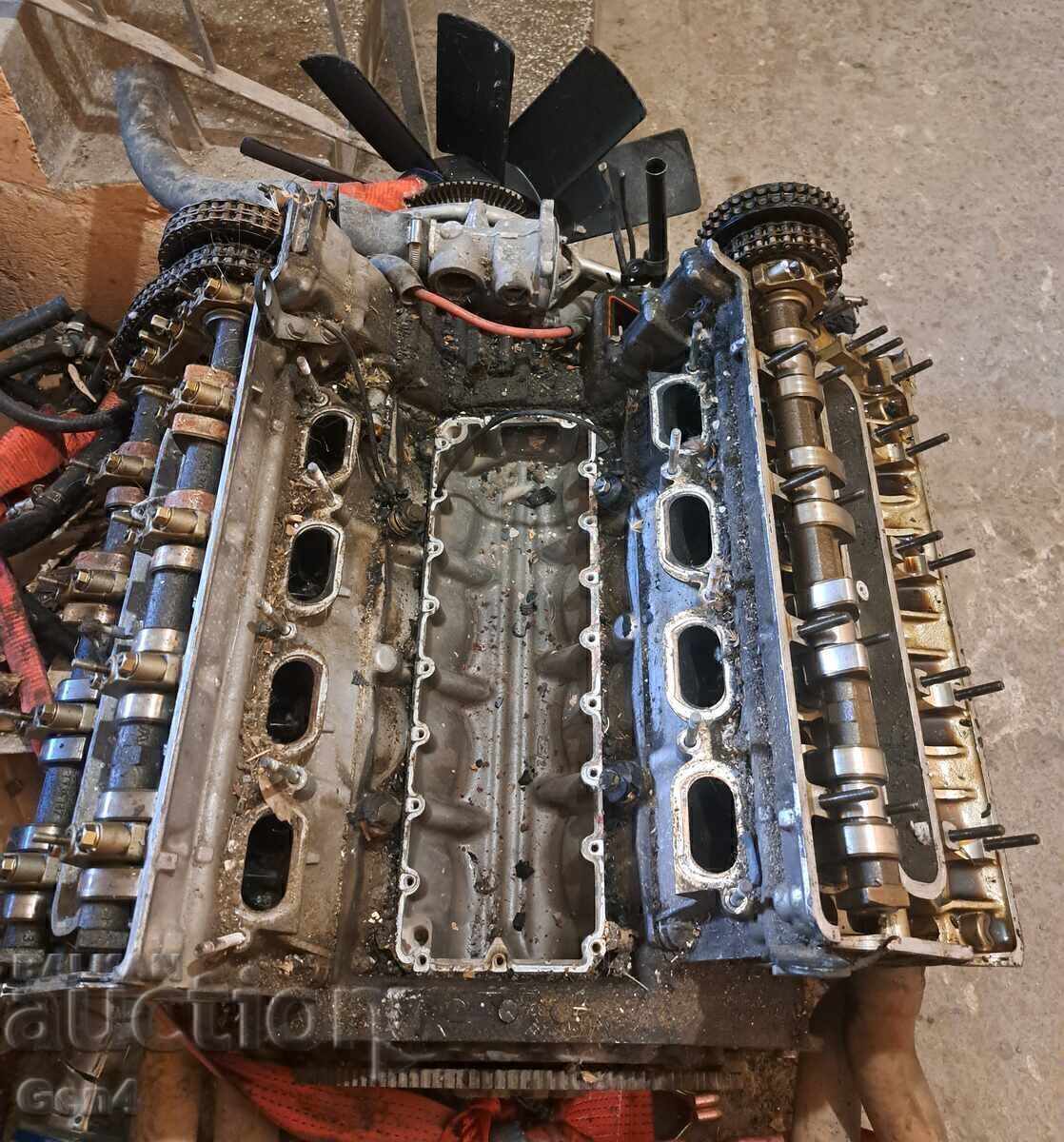 Κινητήρας V8 από BMW 7 (παρακαλώ διαβάστε την περιγραφή)