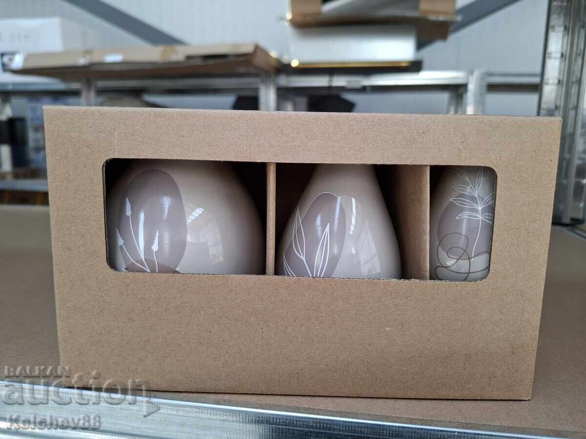 Комплект вази с цена 0.01 € Комплект вази с цена 0.01 €