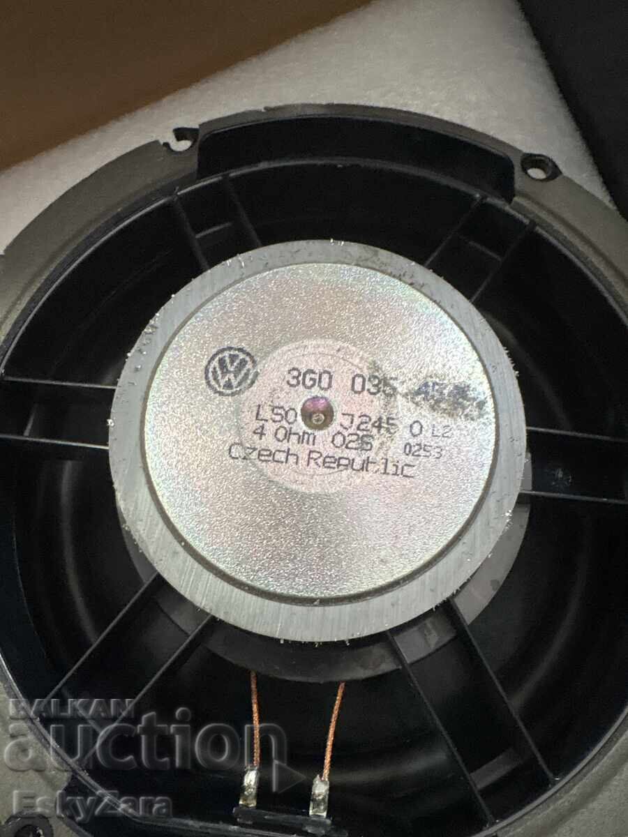 Παράδοση Γνήσιο σετ ηχείων για VW Passat B8 / Arteon