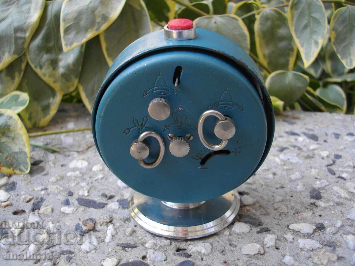Доставка на КОЛЕКЦИОНЕРСКИ БУДИЛНИК СЛАВА SLAVA