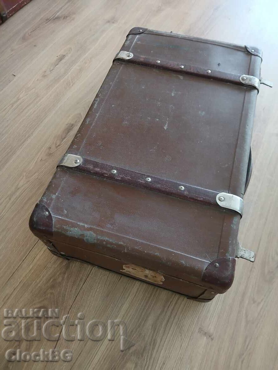 Valiză vintage