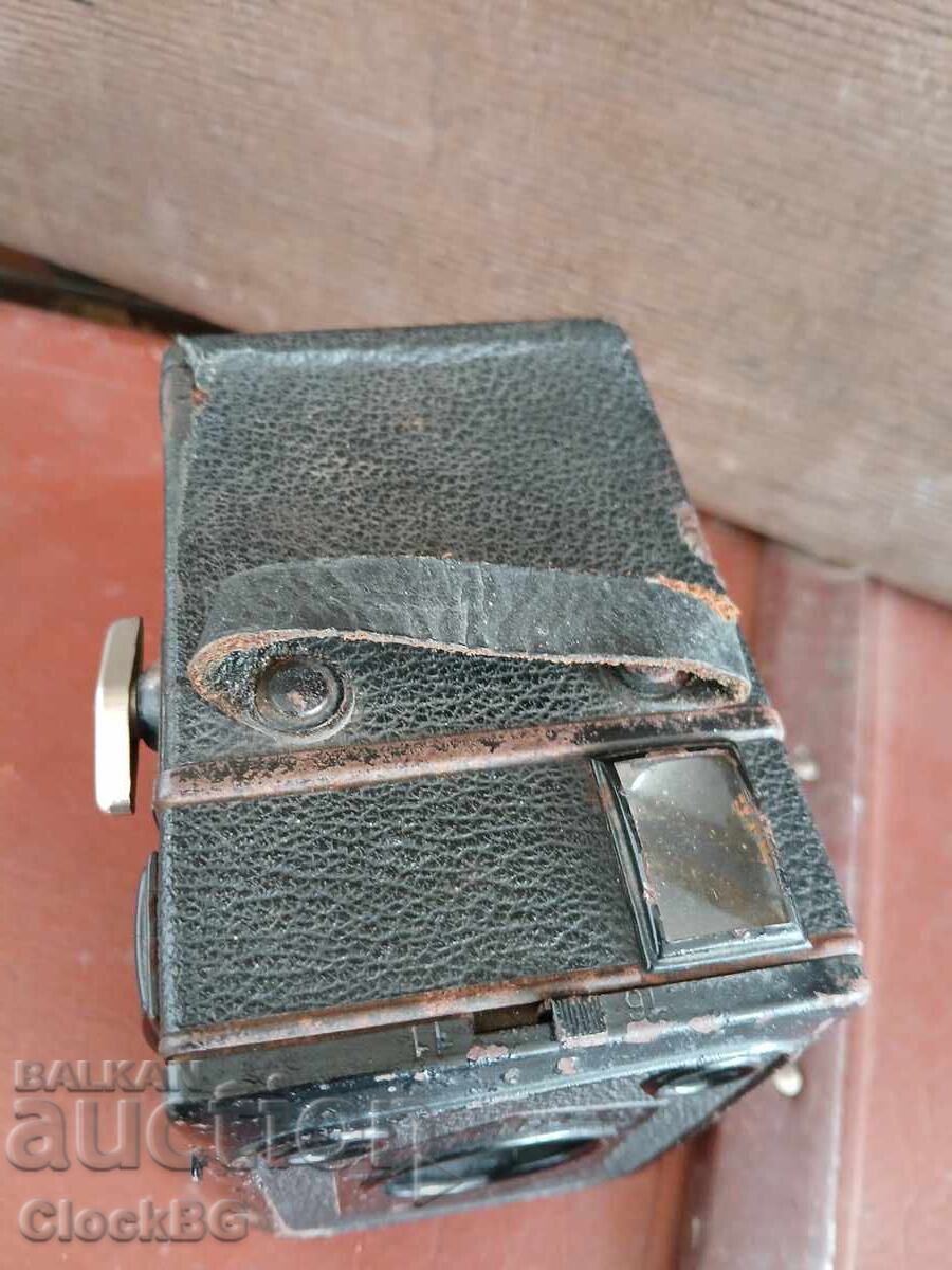 Φωτογραφική μηχανή Zeiss Ikon Erabox (περίπου 1937–1938) με τιμή 45.00 € Φωτογραφική μηχανή Zeiss Ikon Erabox (περίπου 1937–1938) με τιμή 45.00 €