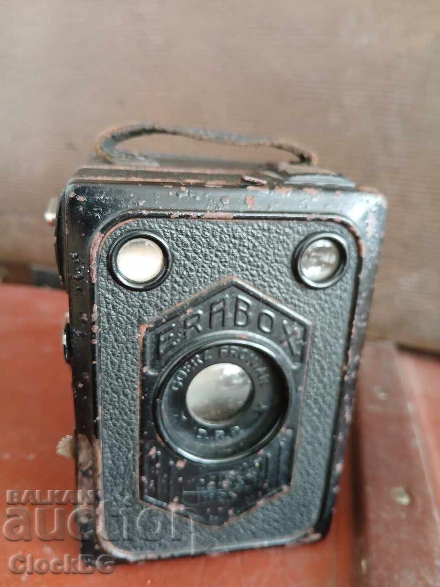 Φωτογραφική μηχανή Zeiss Ikon Erabox (περίπου 1937–1938) Φωτογραφική μηχανή Zeiss Ikon Erabox (περίπου 1937–1938)