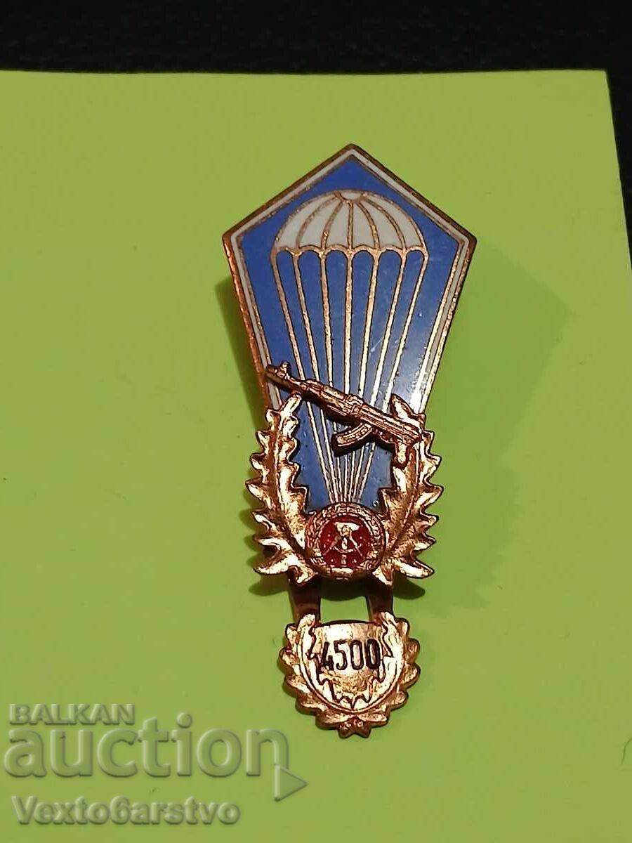 BADGE-LAPEL PIN-GDR-4500 JUMPS.RRRRR - 5