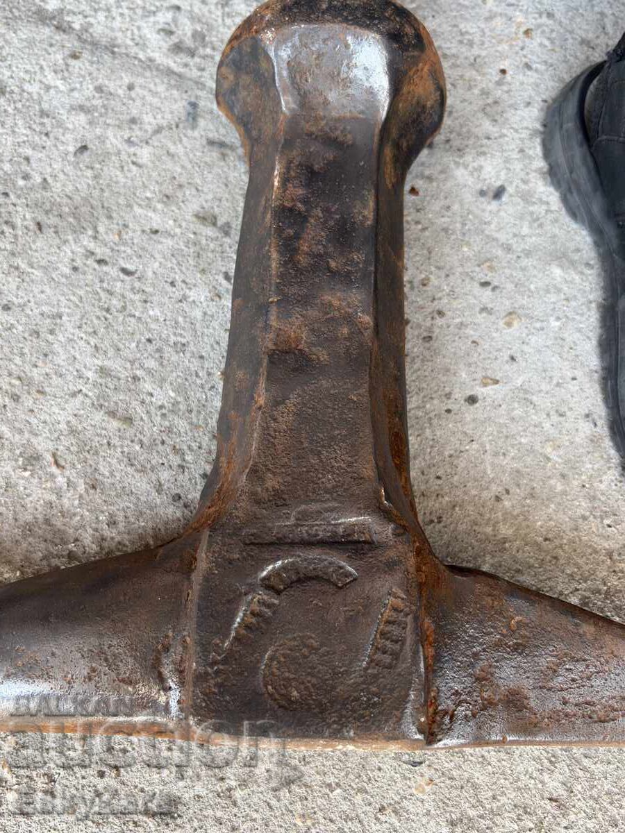 Old blacksmith anvil / Blacksmith horn with marking with price 500.00 €