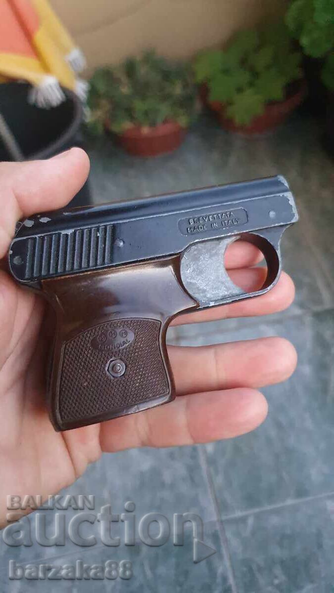 Delivery of Star Kapzov Signal Pistol Italy