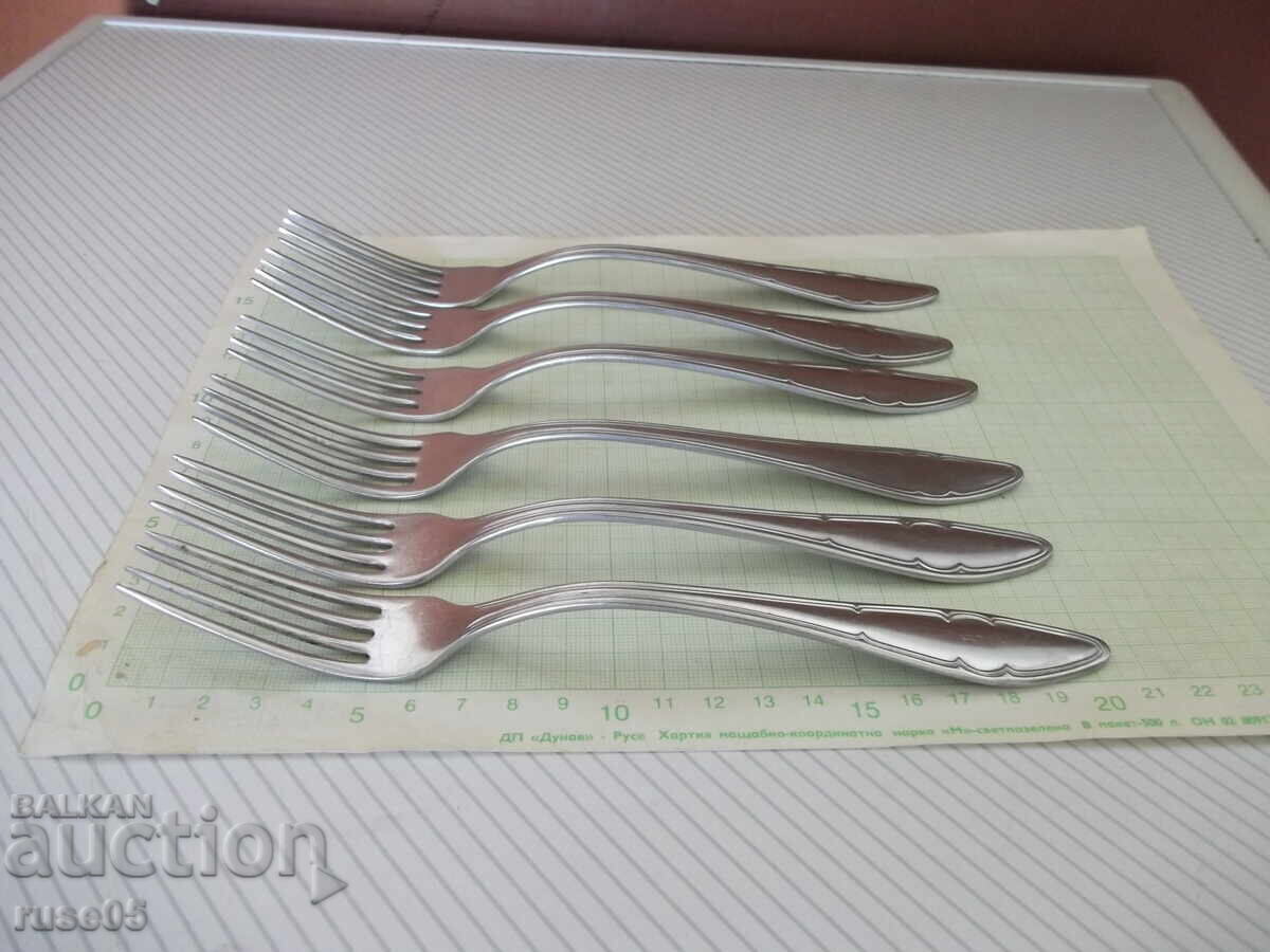Lot of 6 "P. Denev" forks with price 7.67 €