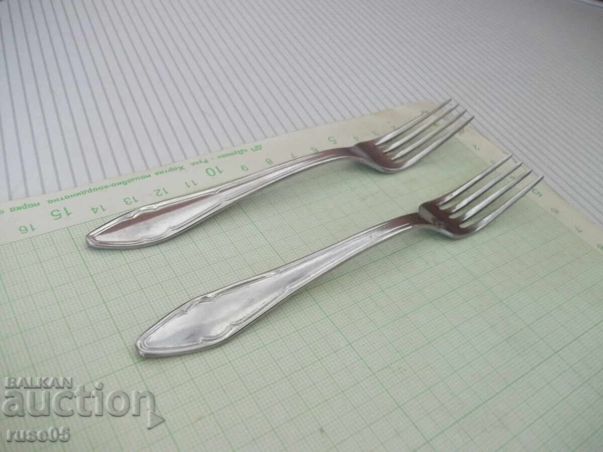 Delivery of Lot of 2 "P. Denev" forks