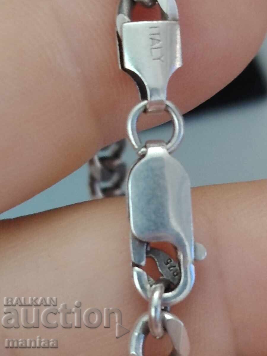Delivery of Massive silver bracelet and chain set