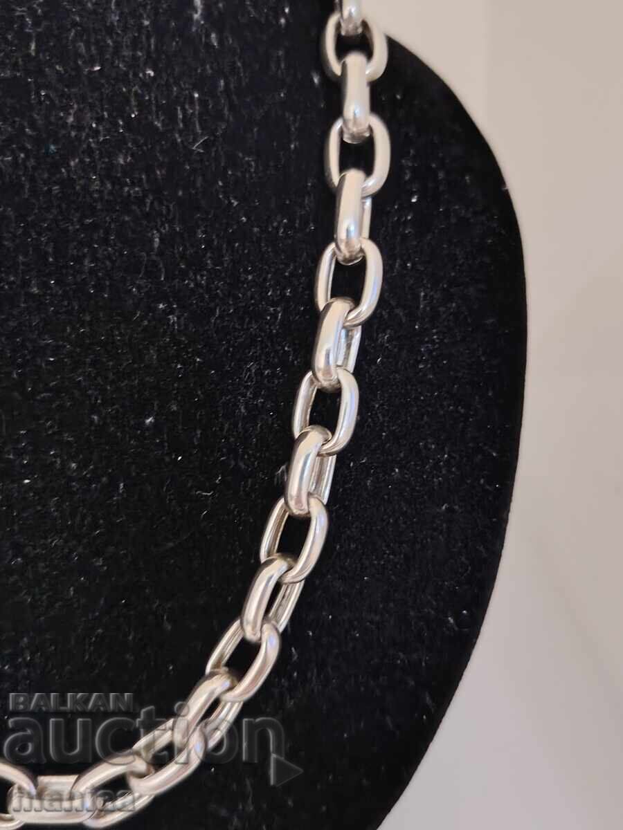 Μαζική ασημένια αλυσίδα με τιμή 129.00 €