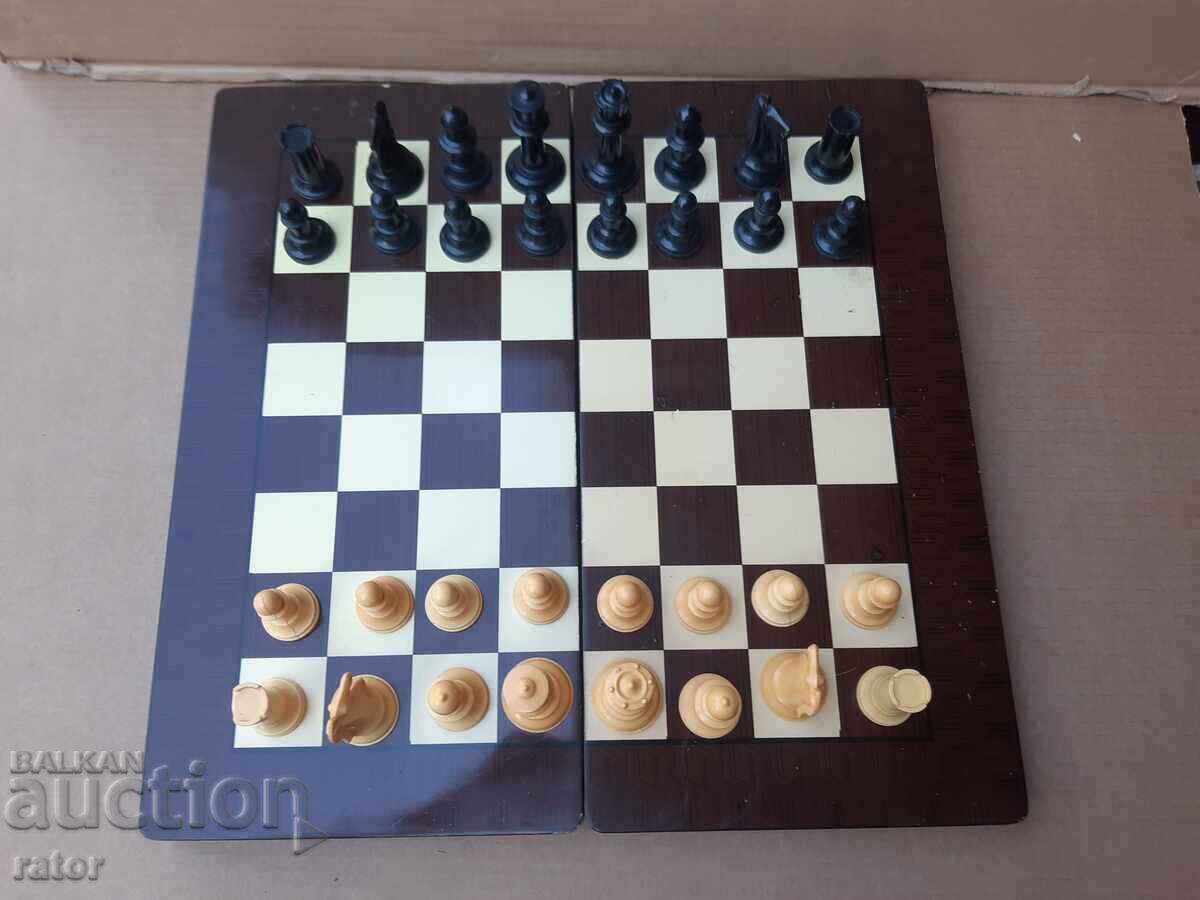 Old LARGE chess set with backgammon with price 16.00 €