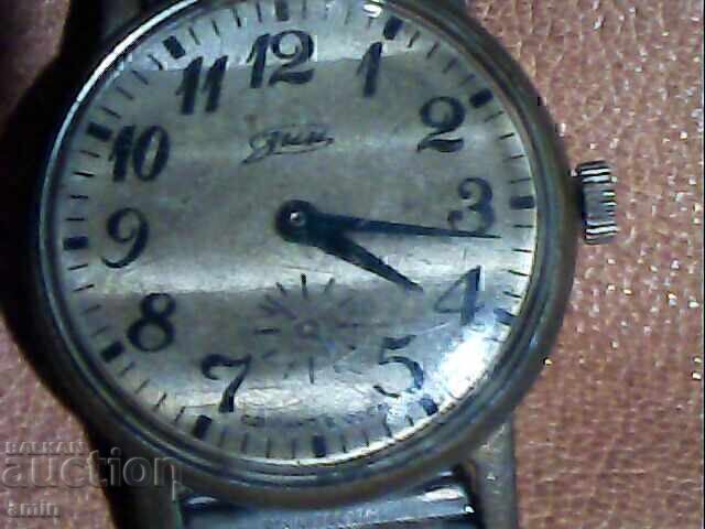 Old beautiful 4-hour watch ZIM works perfectly with price 8.00 € Old beautiful 4-hour watch ZIM works perfectly with price 8.00 €
