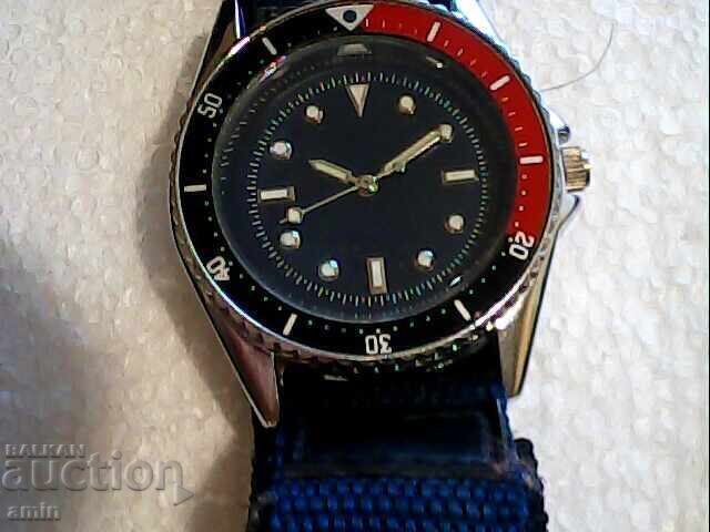 Sports watches working no battery with price 7.00 €