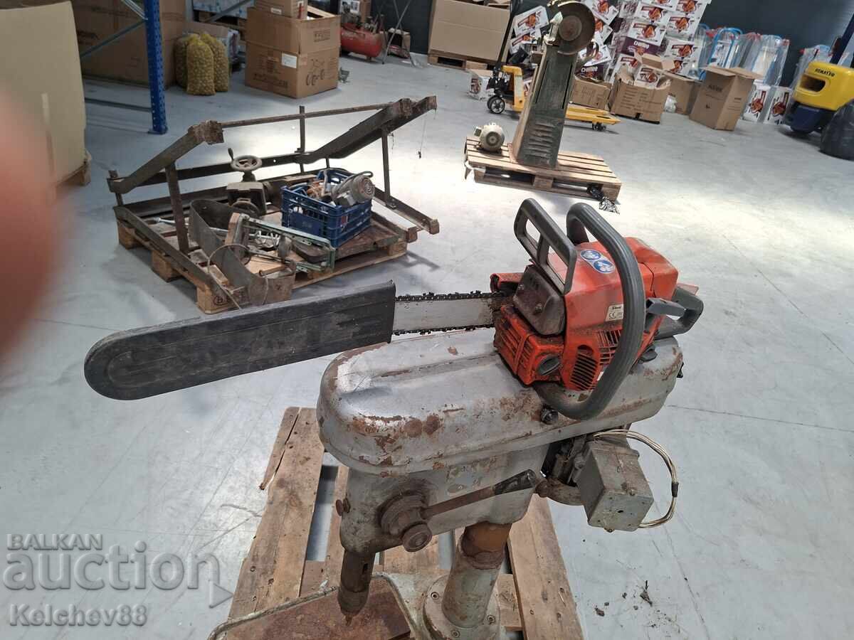Auction  Petrol chainsaw