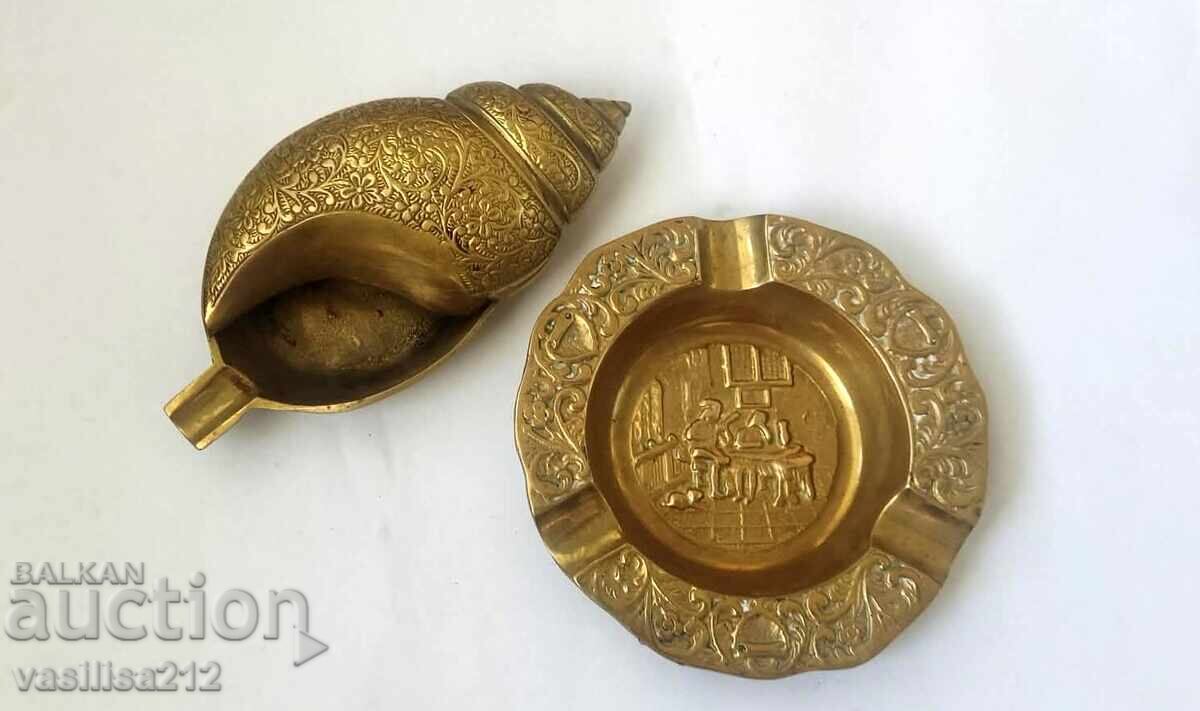 Massive bronze ashtrays, 2 pcs