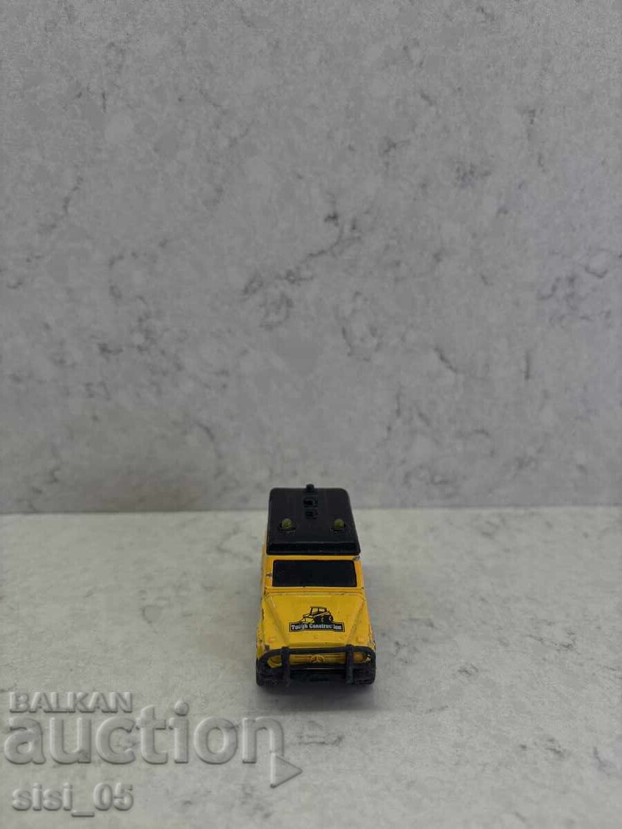 Matchbox Mercedes-Benz 280 GE toy car
