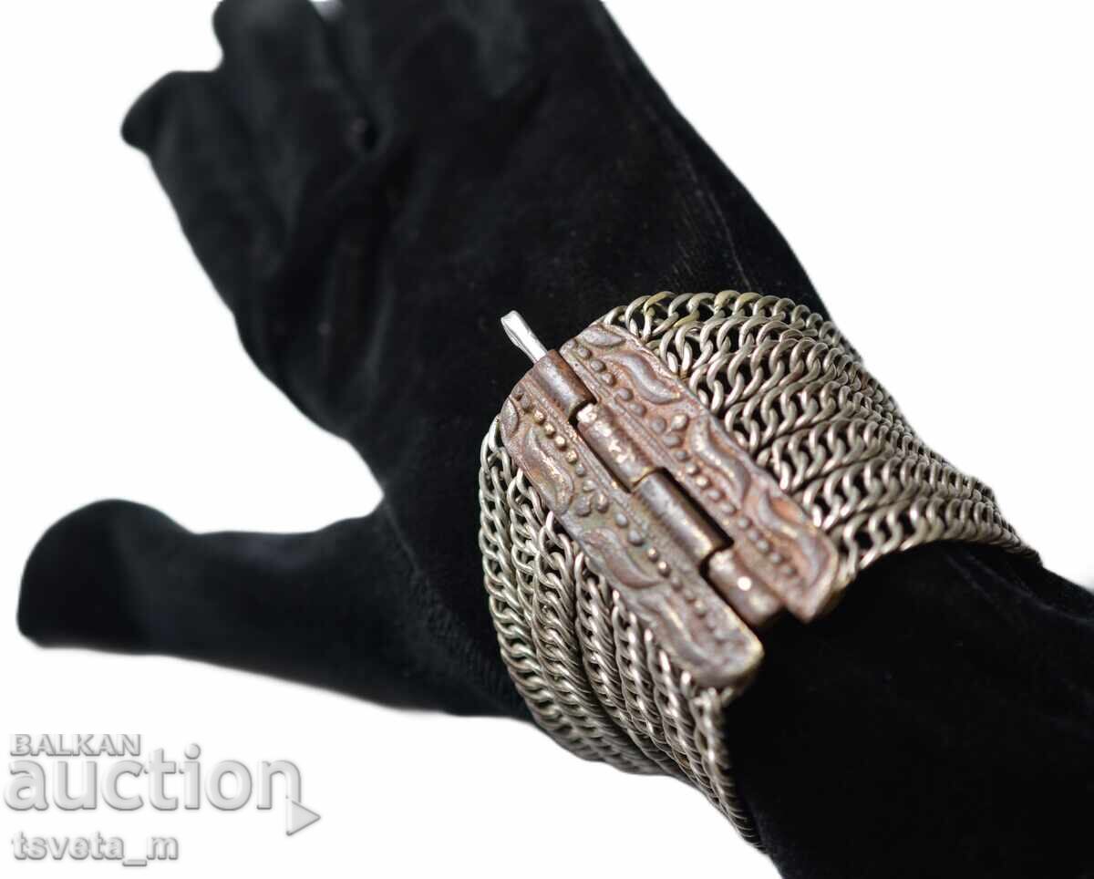 Revival period silver chain bracelet 19th century folk costume with price 155.00 €