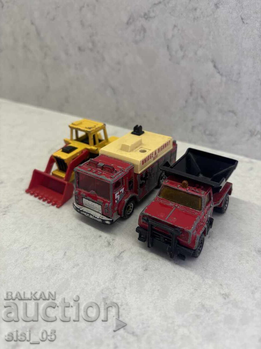Лот Мачбокс Matchbox камиони играчки с цена 15.00 €