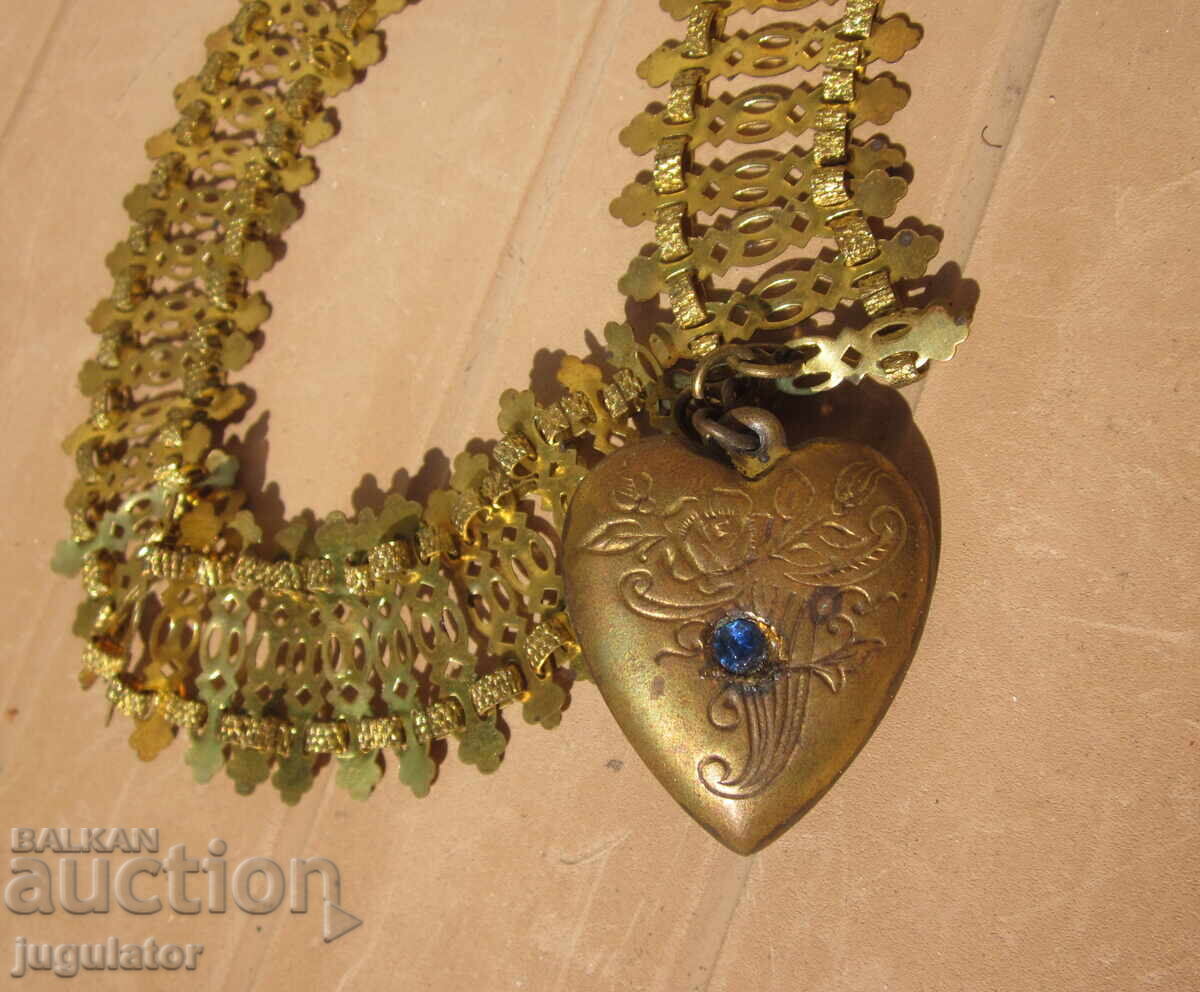 Delivery of Bulgarian National Revival folk jewelry cordon chain heart