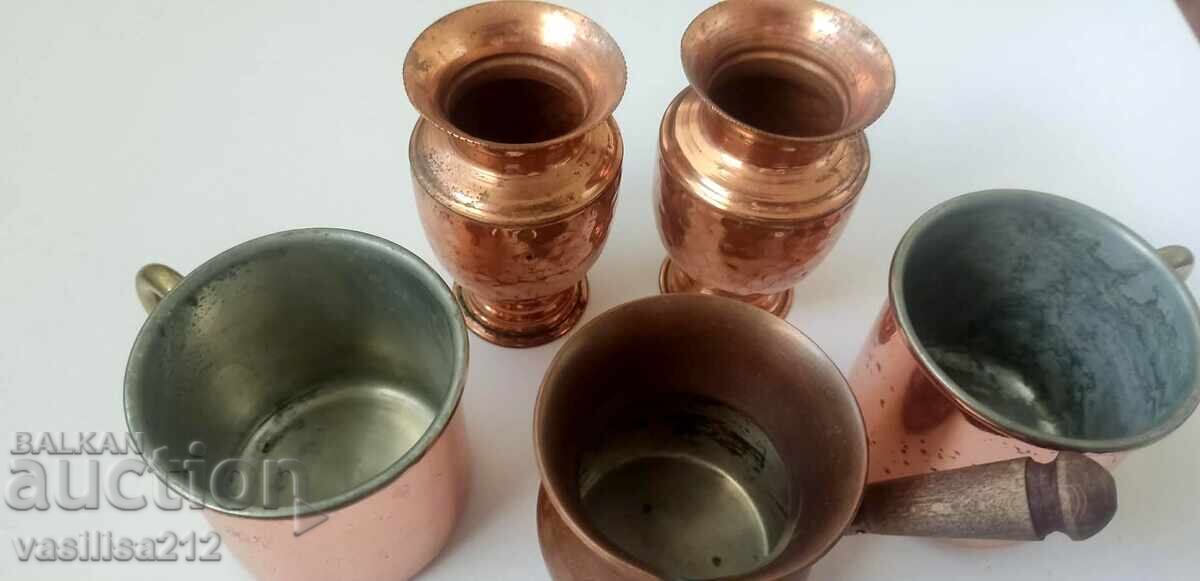 Auction Lot of copper vessels Auction Lot of copper vessels