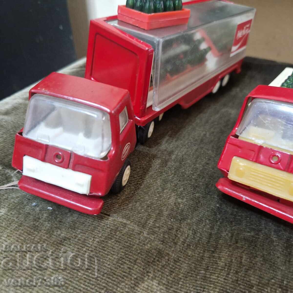 Delivery of Metal trucks