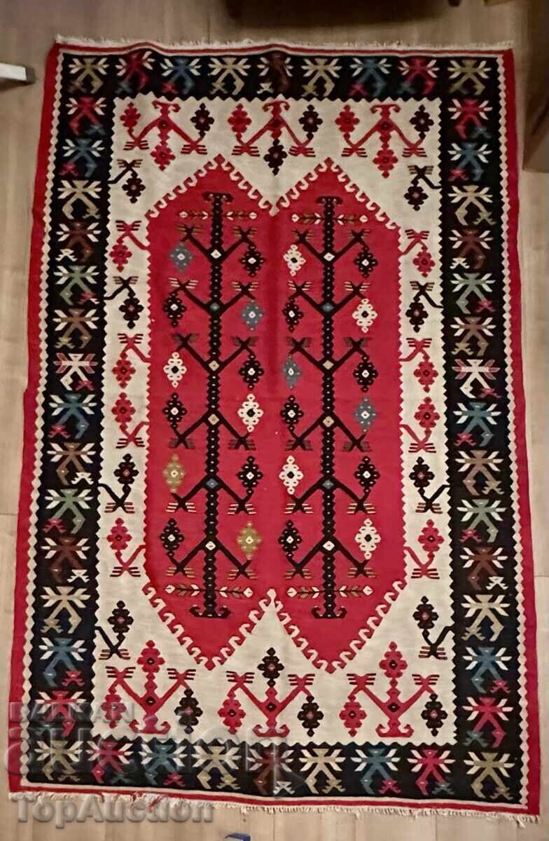 100 годишен Чипровски килим Дървото на живота 130х205 см с цена 300.00 €