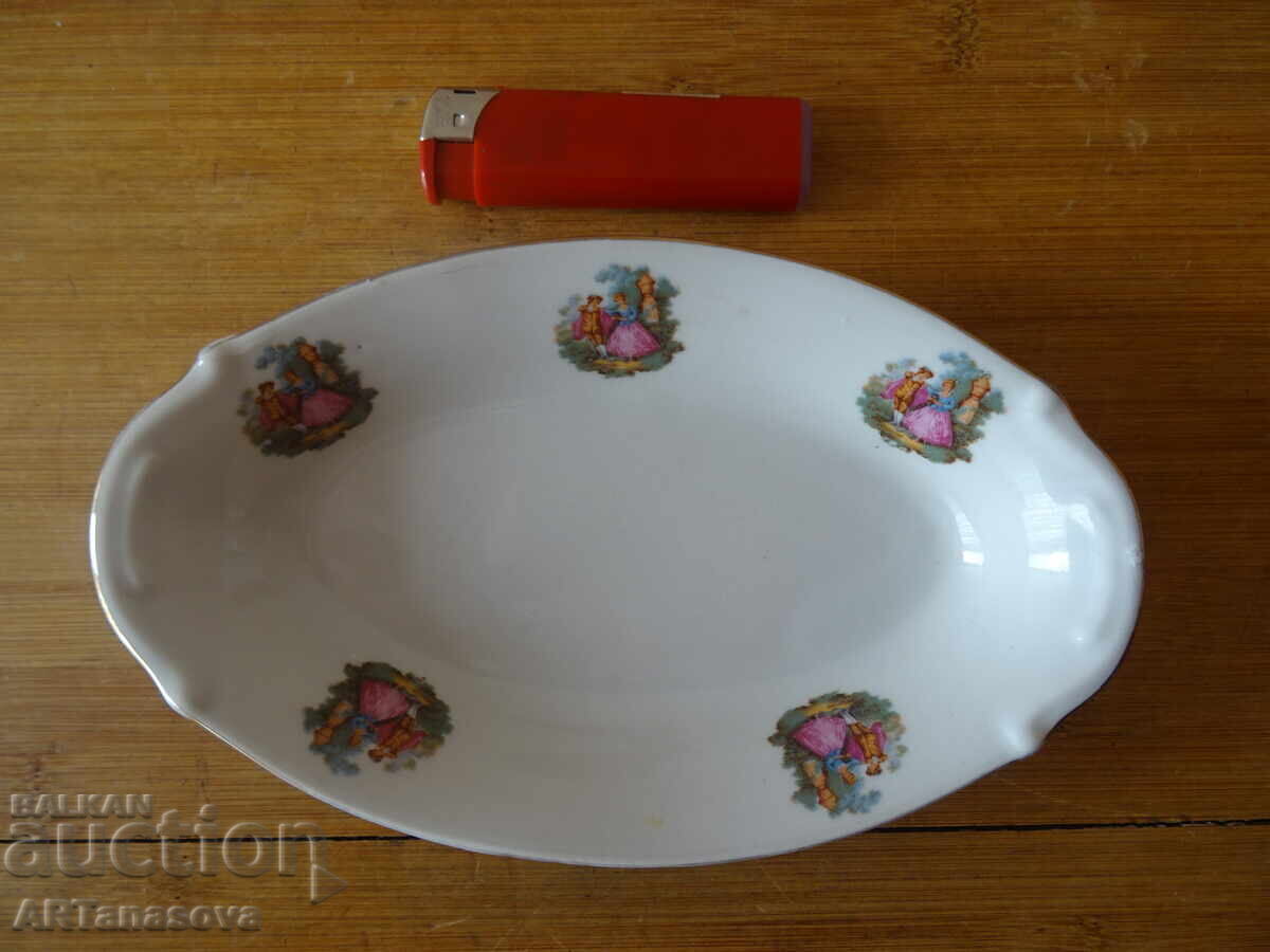 Auction  Bulgarian porcelain saucers 3 pcs Romeo and Juliet Isida