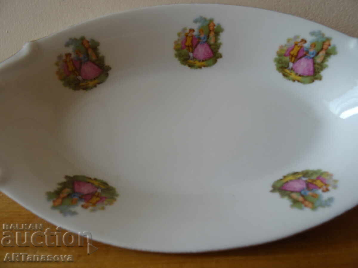 Delivery of Bulgarian porcelain saucers 3 pcs Romeo and Juliet Isida