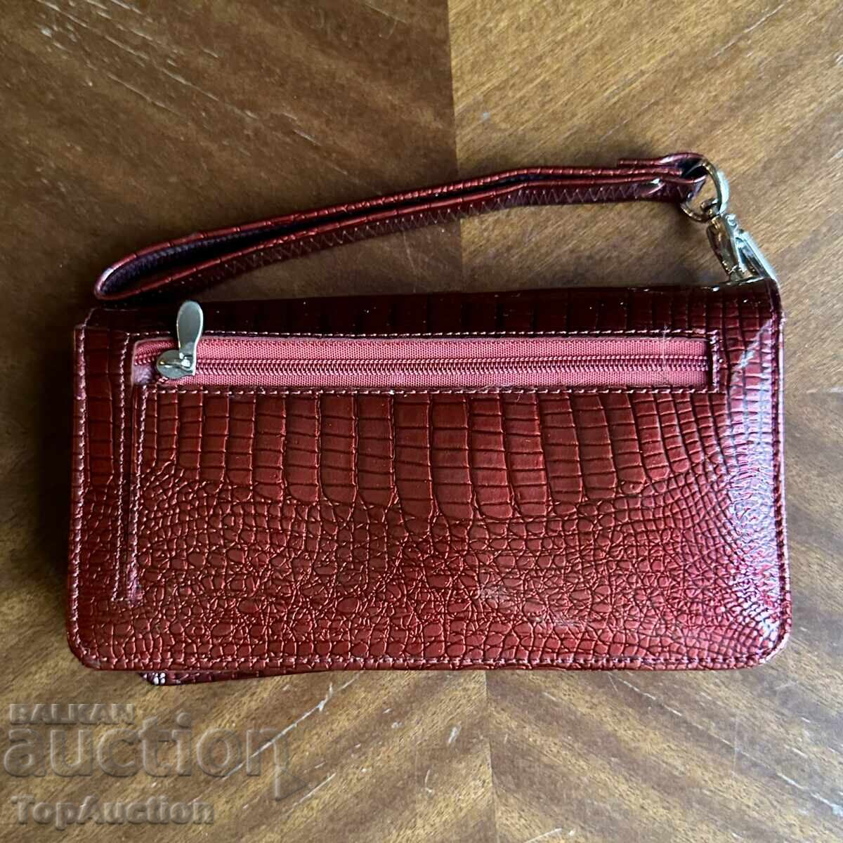 Portofel de damă din piele italiană. Nou-nouț! cu preț 20.00 €