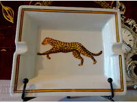 Cenusieră din porțelan chinezesc Qianlong, Jaguar